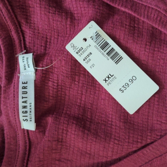 Pink v neck - Picture 2 of 2